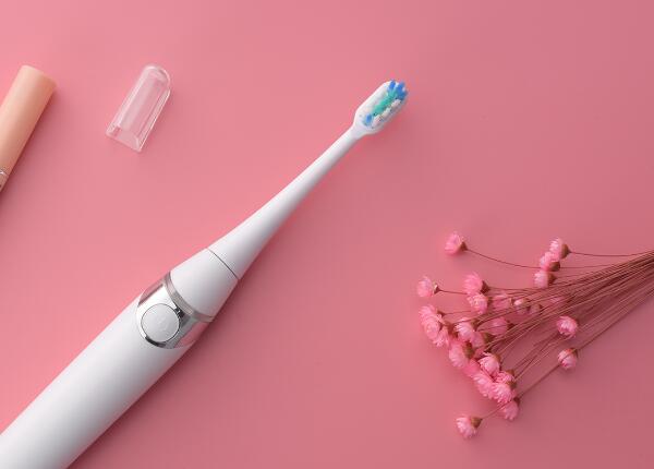 國(guó)內(nèi)電動(dòng)牙刷價(jià)格多少？國(guó)內(nèi)電動(dòng)牙刷市場(chǎng)價(jià)格揭秘