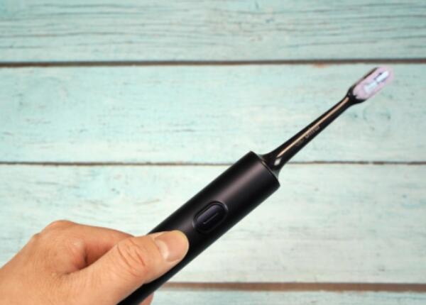使用電動(dòng)牙刷手抖怎么辦？解決刷牙手抖的幾大措施