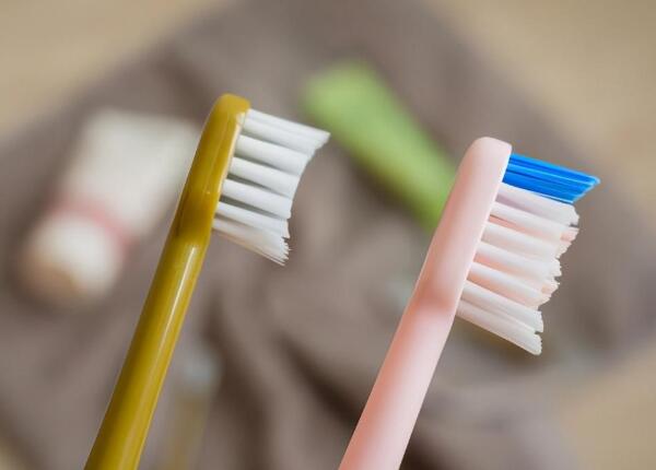 電動(dòng)牙刷刷頭沒有細(xì)毛 電動(dòng)牙刷刷頭沒有細(xì)毛